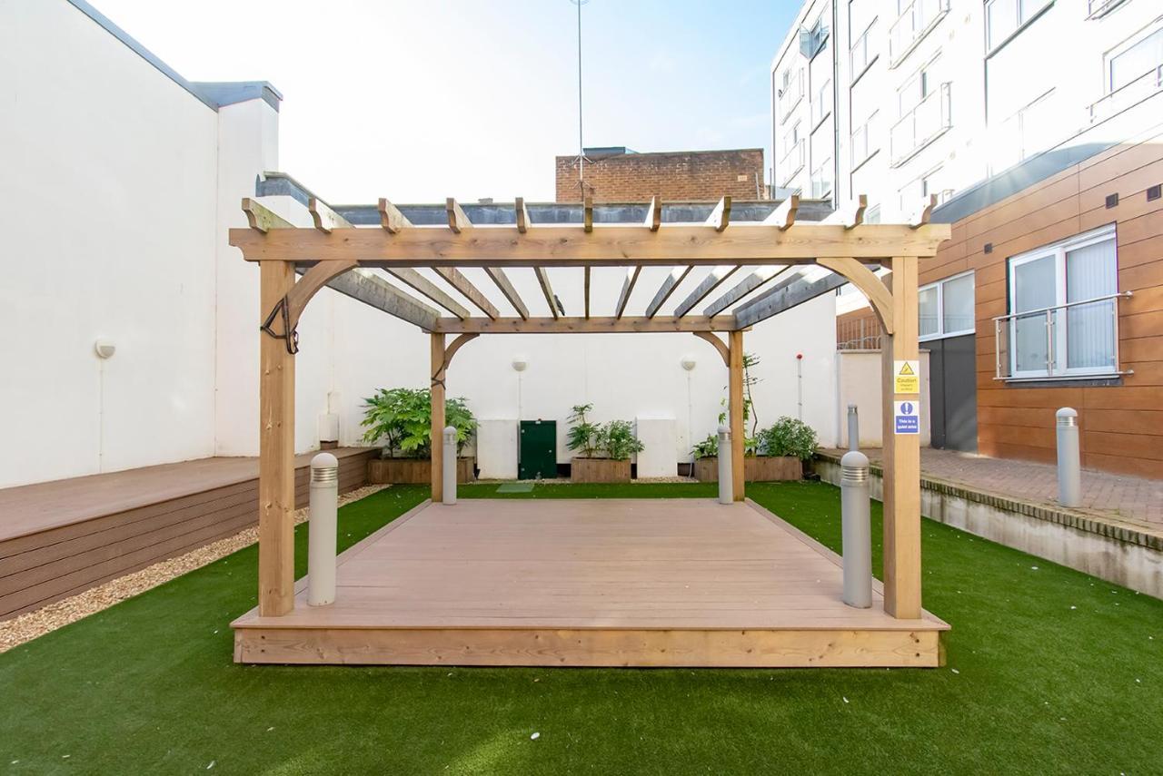 Modern 1 Bed Flat 2 Mins Walk From Restaurants Bars Clubs & Beach! Wow! Appartement Bournemouth Buitenkant foto